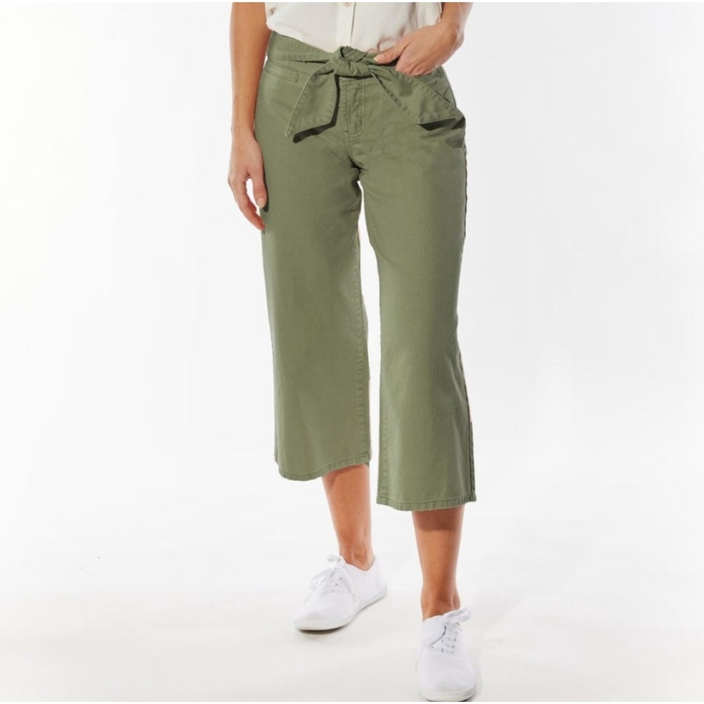 Oat Green Mid-Rise Wide-Leg Cropped Pants with Belt - Picture 2 of 8